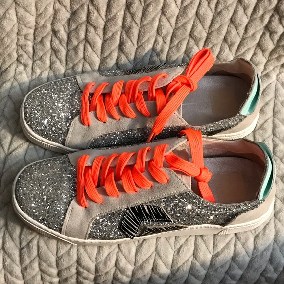 Zaga Silver Glitter Suede Leather Distressed Dolce Vite Sneakers - Picture 7 of 9